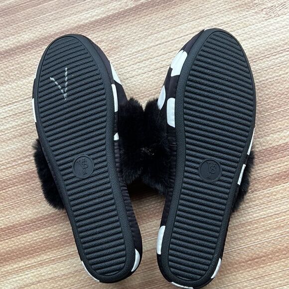 Victoria’s Secret Satin Polka Dot Slippers - Picture 5 of 7